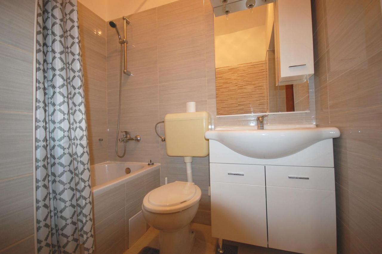 נייביצה Apartments Snjezana By El-Pi Tours מראה חיצוני תמונה