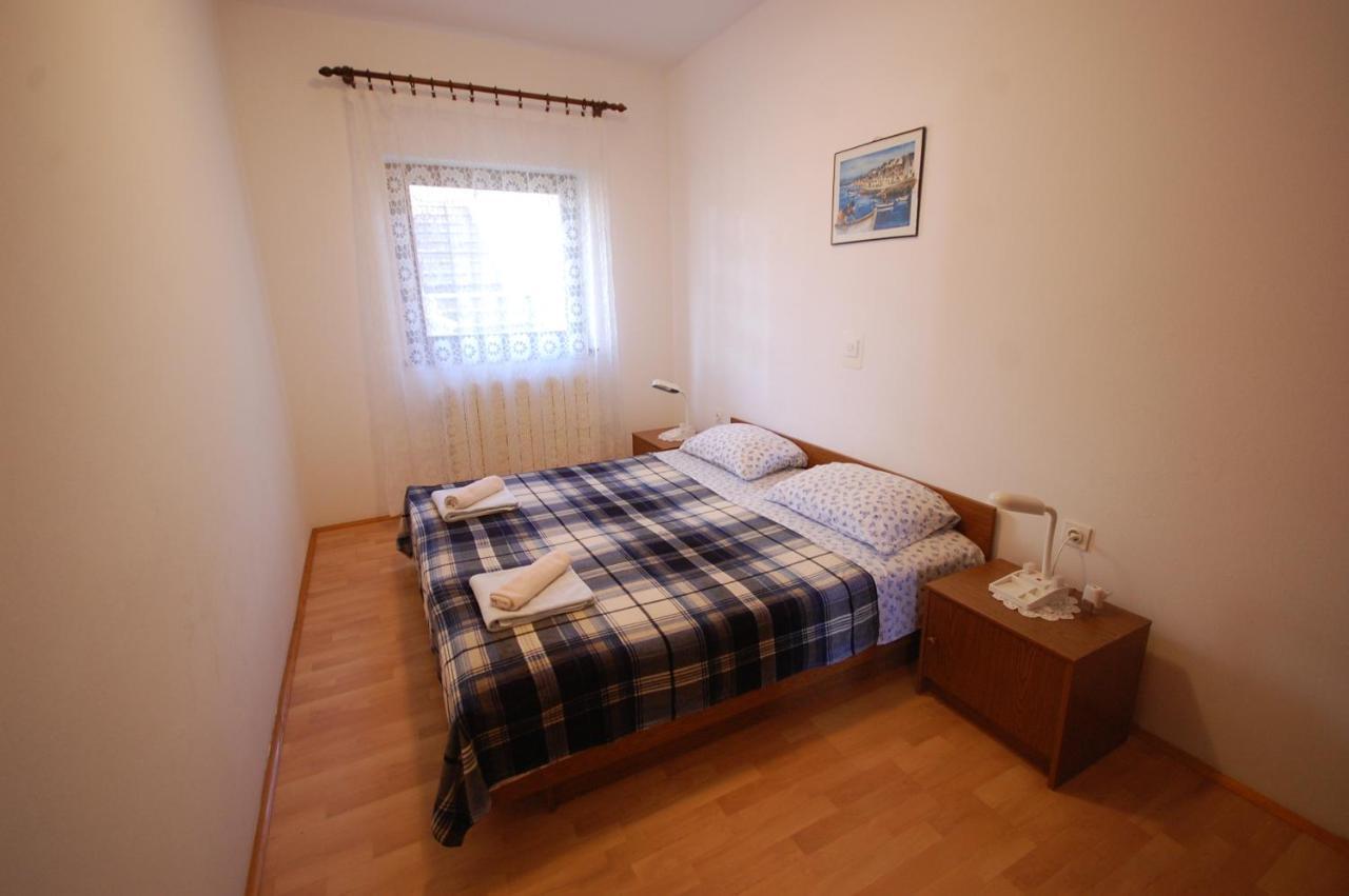 נייביצה Apartments Snjezana By El-Pi Tours מראה חיצוני תמונה