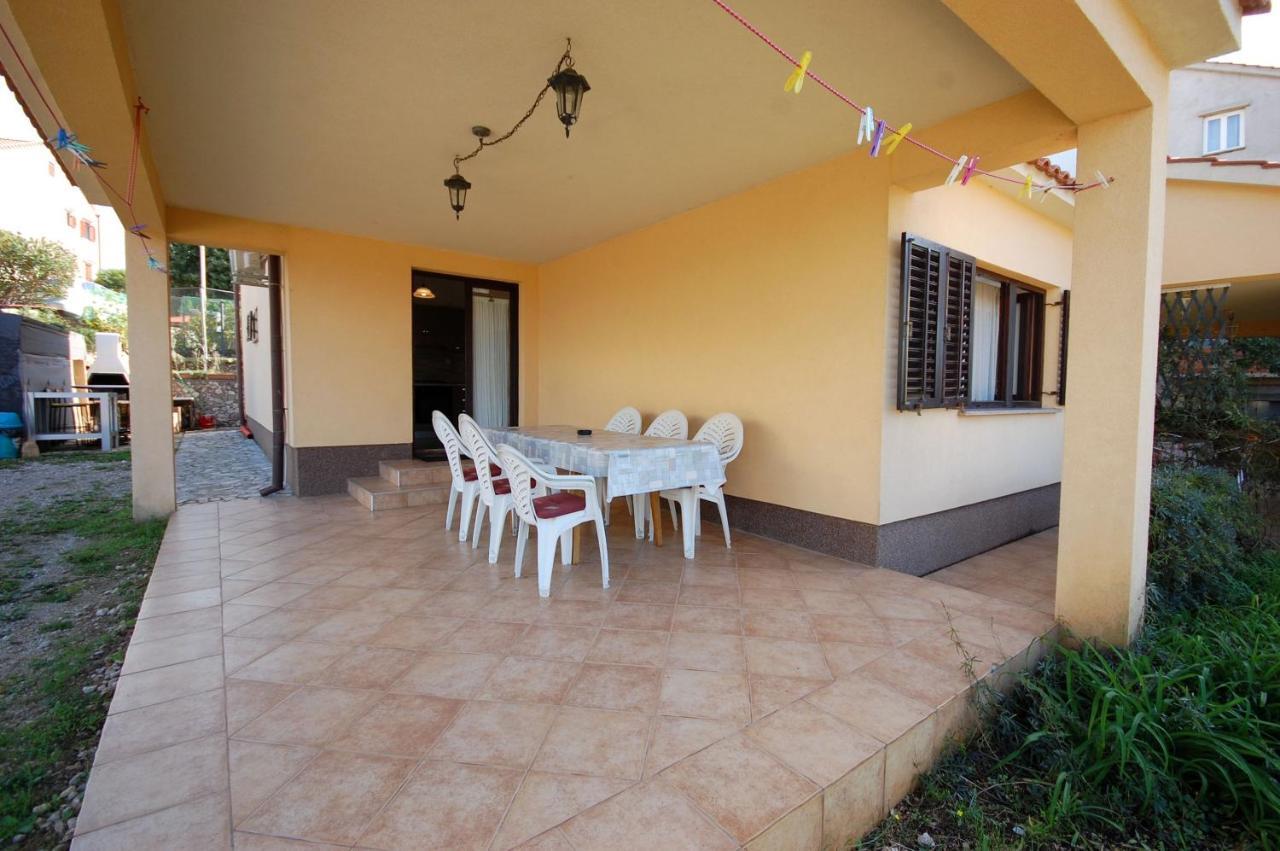 נייביצה Apartments Snjezana By El-Pi Tours מראה חיצוני תמונה