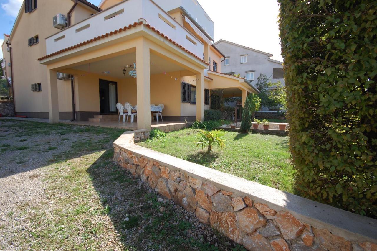 נייביצה Apartments Snjezana By El-Pi Tours מראה חיצוני תמונה